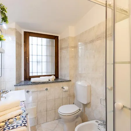 Easy Baveno, 100m Dal Lago, Free Wifi 巴韦诺